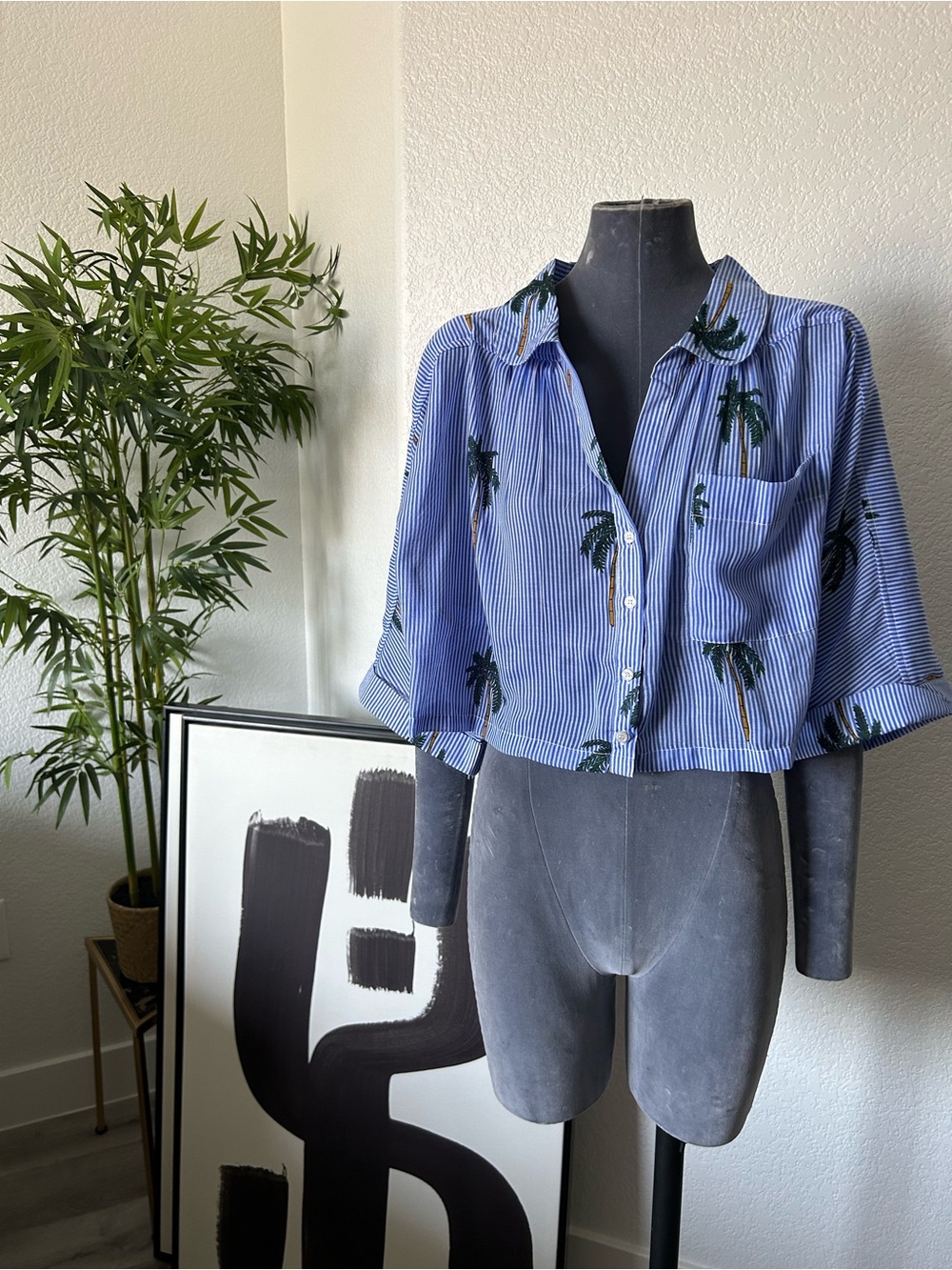 Live 4 Truth Blue Striped Palm-Print Cropped Button-Down